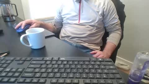 Snapshot of hoverday chatting on 5, 12, 2025 hoverday online show from 5, 12, 2025