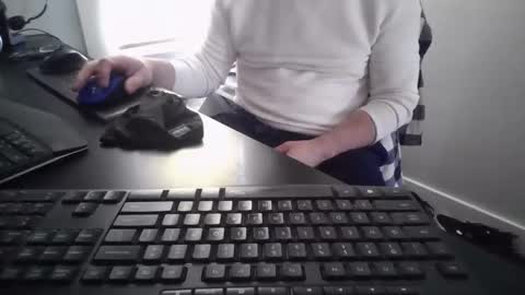 Snapshot of hoverday chatting on 8, 2, 2026 hoverday online show from 8, 2, 2026