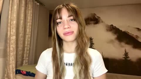 hsiuscherich online show from 17, 12, 2025