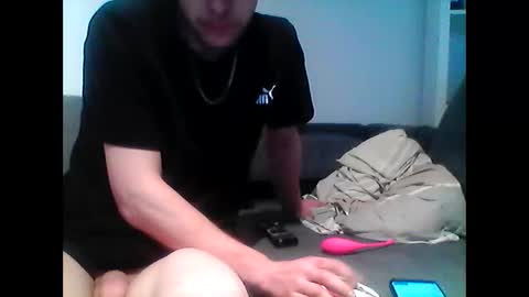 hubikush22 online show from 28, 2, 2025