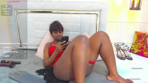 Snapshot of huddah_cam chatting on 30, 12, 2024 huddah online show from 30, 12, 2024