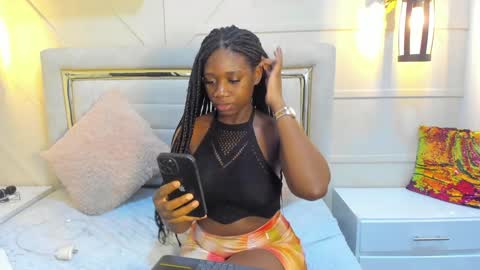 Snapshot of huddah_cam chatting on 24, 1, 2025 huddah online show from 24, 1, 2025
