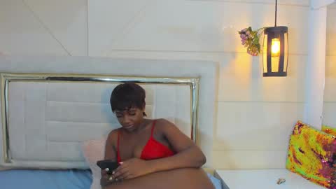 Snapshot of huddah_cam chatting on 8, 3, 2025 huddah online show from 8, 3, 2025