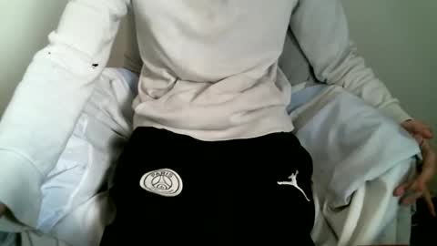 Keanu online show from 8, 2, 2026