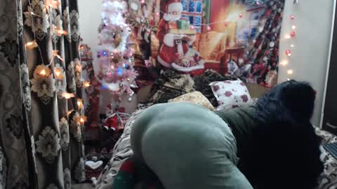 hugeassdevil online show from 28, 12, 2024