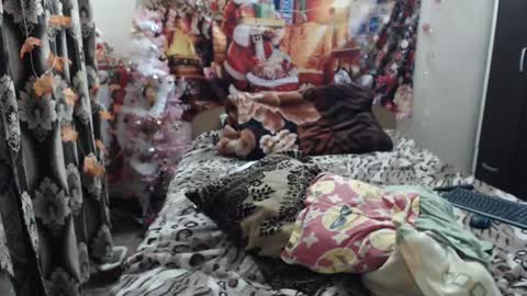 hugeassdevil online show from 3, 2, 2025