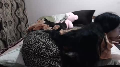 hugeassdevil online show from 1, 12, 2025