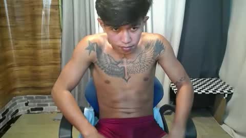 Snapshot of hugecockchristian chatting on 29, 11, 2025 hugecockchristian online show from 29, 11, 2025