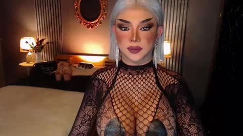 Christine online show from 31, 10, 2025