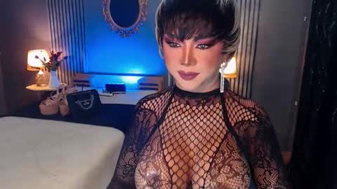 Christine online show from 2, 11, 2025