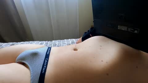 HugeCumshots online show from 9, 10, 2025