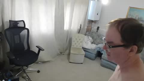 hugedick1965 online show from 19, 11, 2025