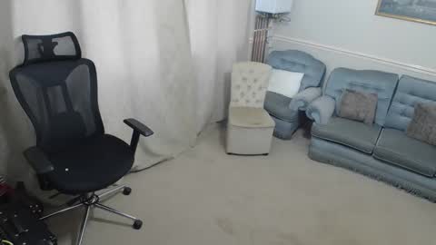 hugedick1965 online show from 2, 2, 2026