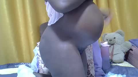 Snapshot of hugetities003 chatting on 17, 12, 2024 Winnie online show from 17, 12, 2024