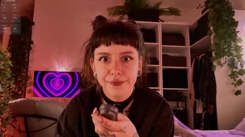 Mika online show from 21, 3, 2026