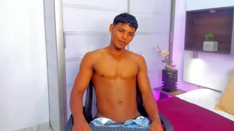 Hugo Cano online show from 5, 10, 2025