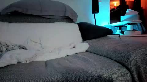 Hugo online show from 15, 2, 2025