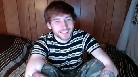 Snapshot of hugsankisses chatting on 12, 11, 2025 hugsankisses online show from 12, 11, 2025