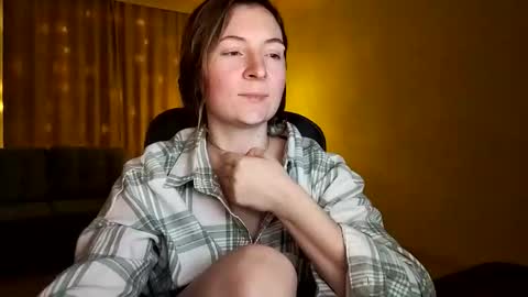 Snapshot of humpygrey chatting on 20, 12, 2025 HumpyGrey online show from 20, 12, 2025