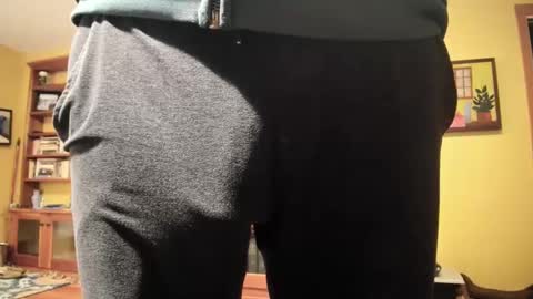 Snapshot of hung_hot_fit10 chatting on 21, 12, 2024 Big uncut cock dripping online show from 21, 12, 2024