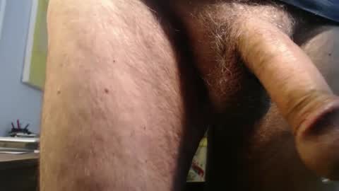 Snapshot of hung_hot_fit10 chatting on 26, 9, 2025 Big uncut cock dripping online show from 26, 9, 2025