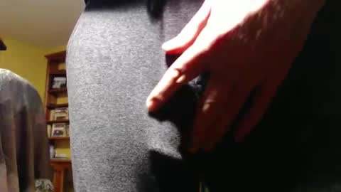 Big uncut cock dripping online show from 18, 12, 2025