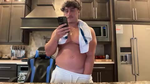 Snapshot of hungkingg22 chatting on 16, 5, 2026 hungkingg22 online show from 16, 5, 2026