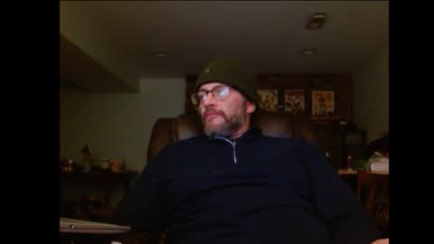 Snapshot of hunglonelyguy chatting on 7, 1, 2026 LonelyGuy online show from 7, 1, 2026