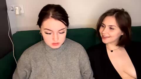 Evelyn  online show from 10, 12, 2024