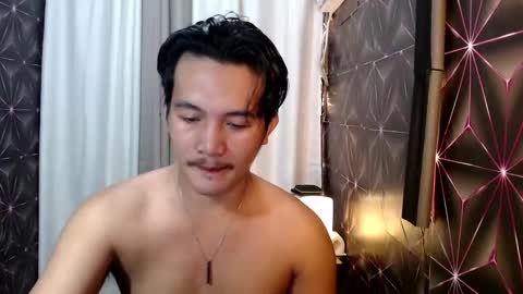 hunkylloyd online show from 3, 2, 2025