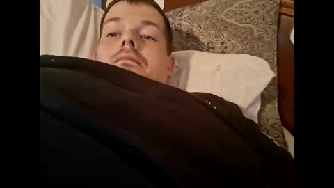 Snapshot of huntdog1221 chatting on 29, 5, 2026 huntdog1221 online show from 29, 5, 2026