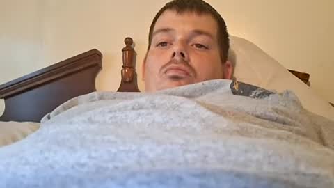 Snapshot of huntdog1221 chatting on 12, 6, 2026 huntdog1221 online show from 12, 6, 2026