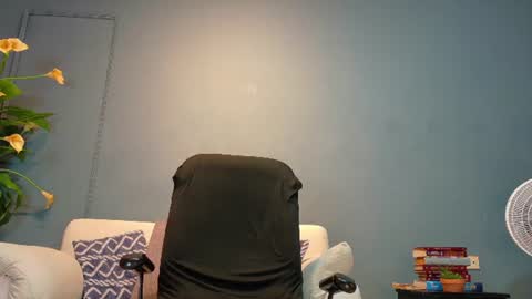 Snapshot of hunter_biggest chatting on 19, 7, 2026 Hunter online show from 19, 7, 2026