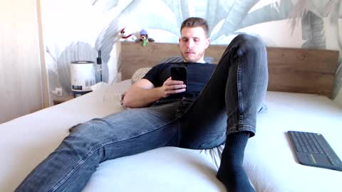Snapshot of hunterbridges chatting on 8, 3, 2025 Hunter Bridges online show from 8, 3, 2025