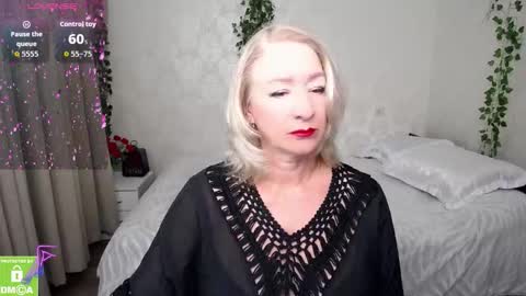 Snapshot of hunters_woman chatting on 23, 9, 2025 Irena online show from 23, 9, 2025