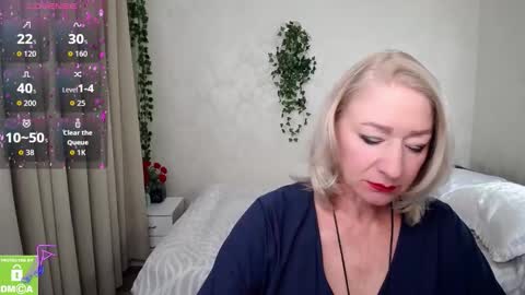 Snapshot of hunters_woman chatting on 25, 9, 2025 Irena online show from 25, 9, 2025