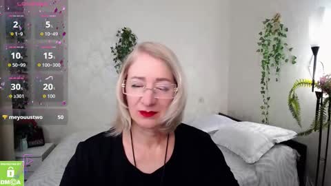 Snapshot of hunters_woman chatting on 16, 10, 2025 Irena online show from 16, 10, 2025