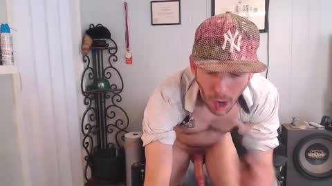 Snapshot of hunterxx420 chatting on 7, 2, 2025 Hunter XX 420 online show from 7, 2, 2025