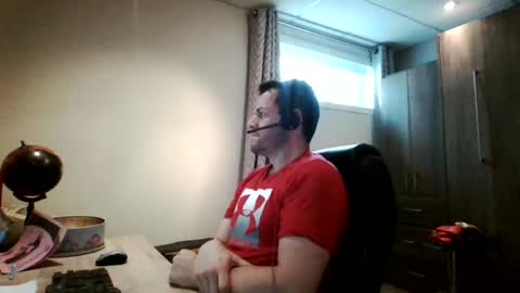 Snapshot of hurley7890 chatting on 19, 12, 2024 hurley7890 online show from 19, 12, 2024