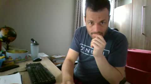 Snapshot of hurley7890 chatting on 7, 3, 2025 hurley7890 online show from 7, 3, 2025