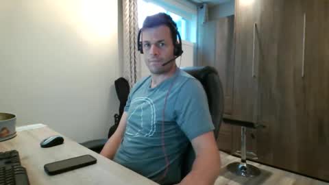 Snapshot of hurley7890 chatting on 24, 9, 2025 hurley7890 online show from 24, 9, 2025