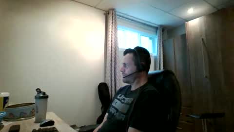 Snapshot of hurley7890 chatting on 8, 10, 2025 hurley7890 online show from 8, 10, 2025