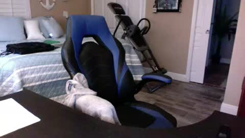 Snapshot of hvacstud4 chatting on 15, 1, 2026 hvacstud4 online show from 15, 1, 2026