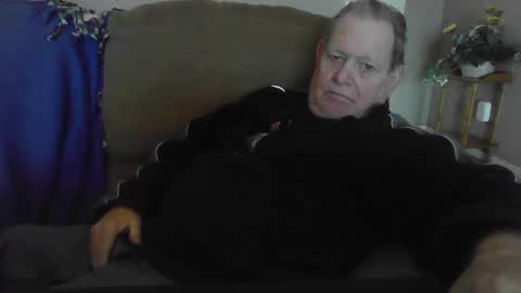 Snapshot of hvl13 chatting on 21, 2, 2025 hvl13 online show from 21, 2, 2025