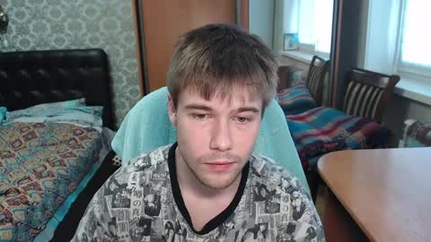 Tom online show from 10, 4, 2026