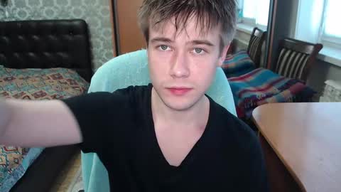 Tom online show from 19, 4, 2026