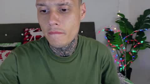 Snapshot of hyb_noctilux chatting on 2, 12, 2025 Call me sinner... online show from 2, 12, 2025