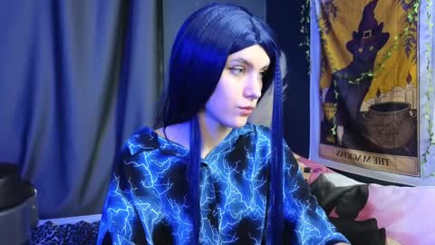 Hyeon Jin online show from 7, 2, 2025