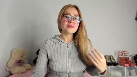 Hyun Joo online show from 29, 4, 2026