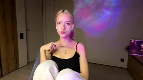 Anny online show from 9, 6, 2026
